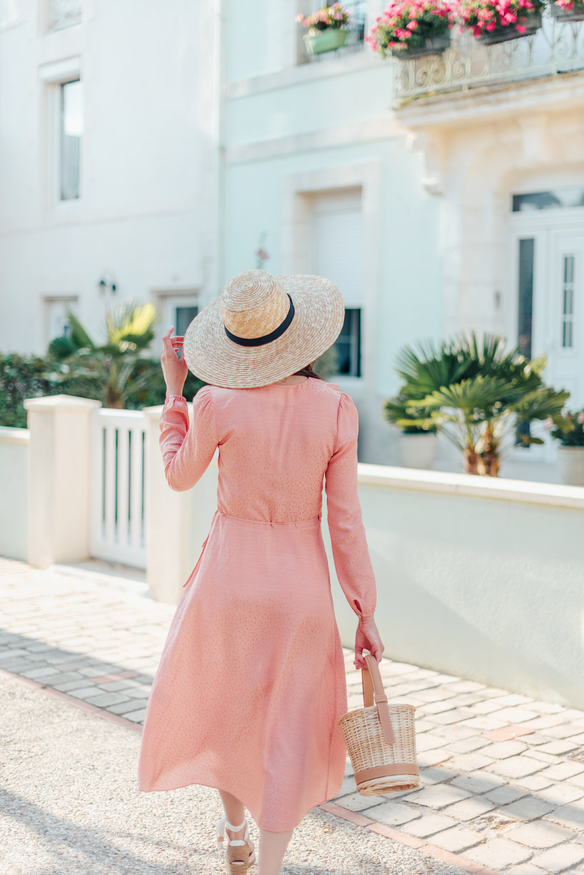 mode-and-the-city-la-rochelle-look-ete-robe-rose-castaner-6