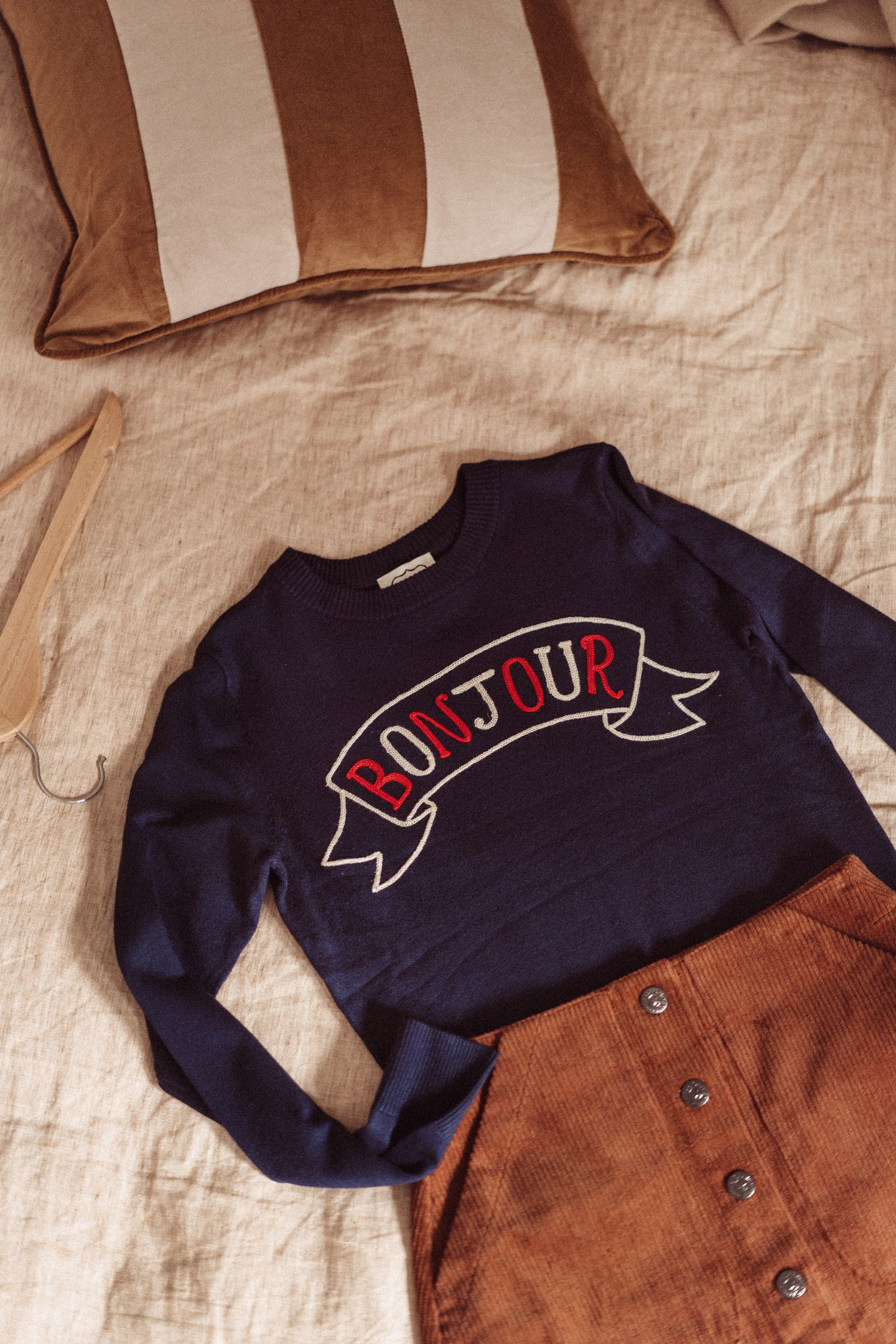 pull-bonjour-joanie-clothing