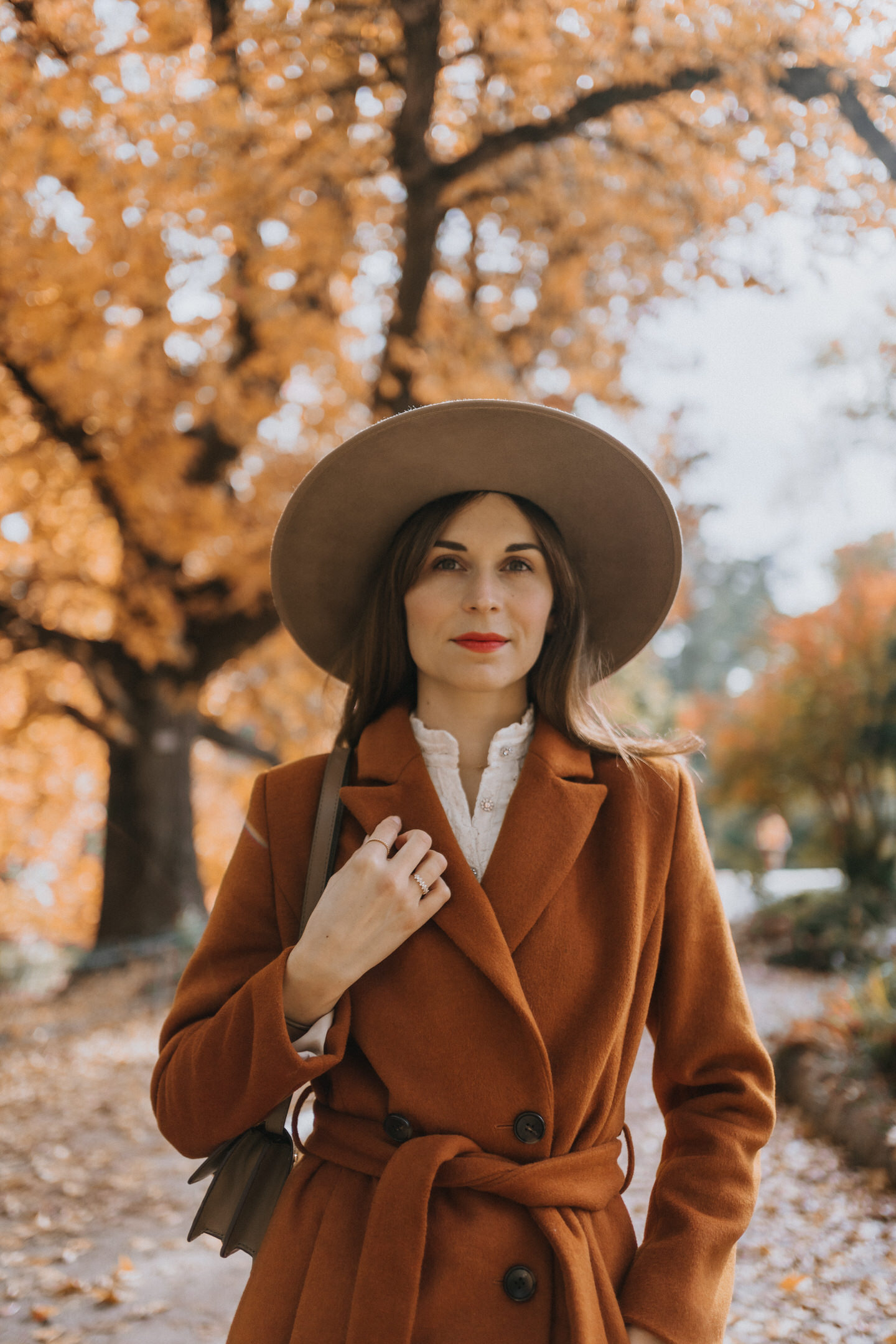 manteau-paola-gaala-paris-2